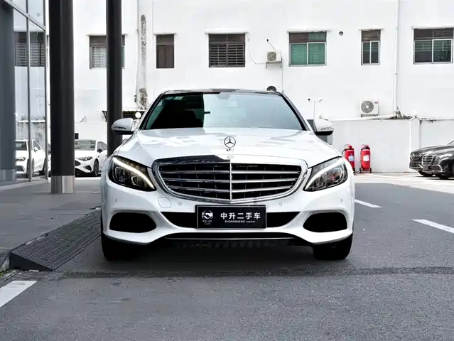 Mercedes-Benz C-Class 2015 C 200 L — фото 2