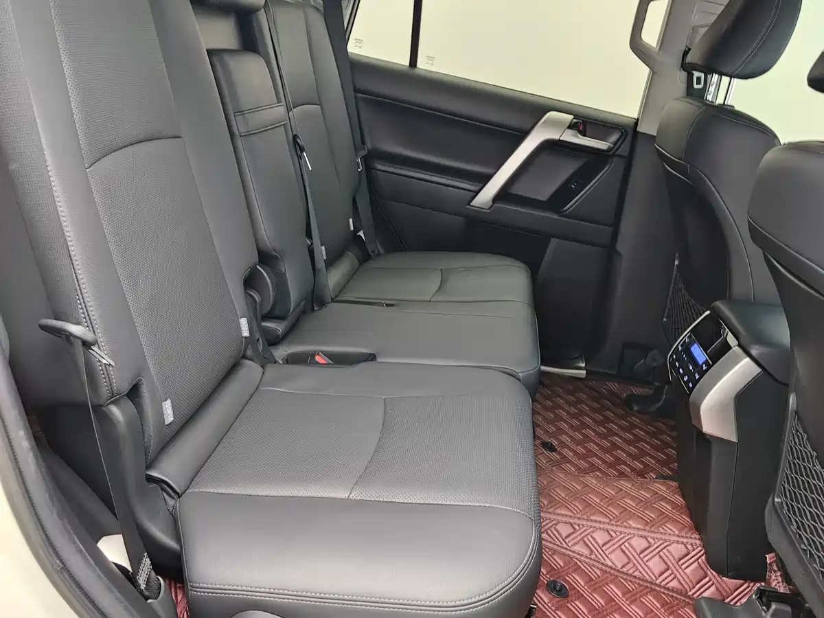 Toyota Prado 2019 2018 3.5L Automatic TX-L Rear-mounted Spare Tire