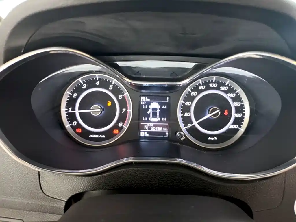 Baojun 560 2017 2017 Rhythm Edition 1.8L iAMT Premium Type