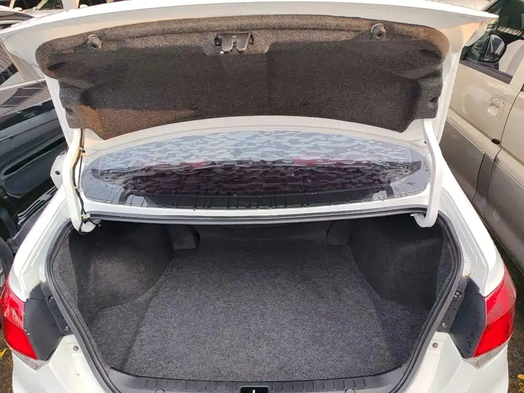 Soueast V5 Lingzhi 2019 2017 1.5L Manual Premium