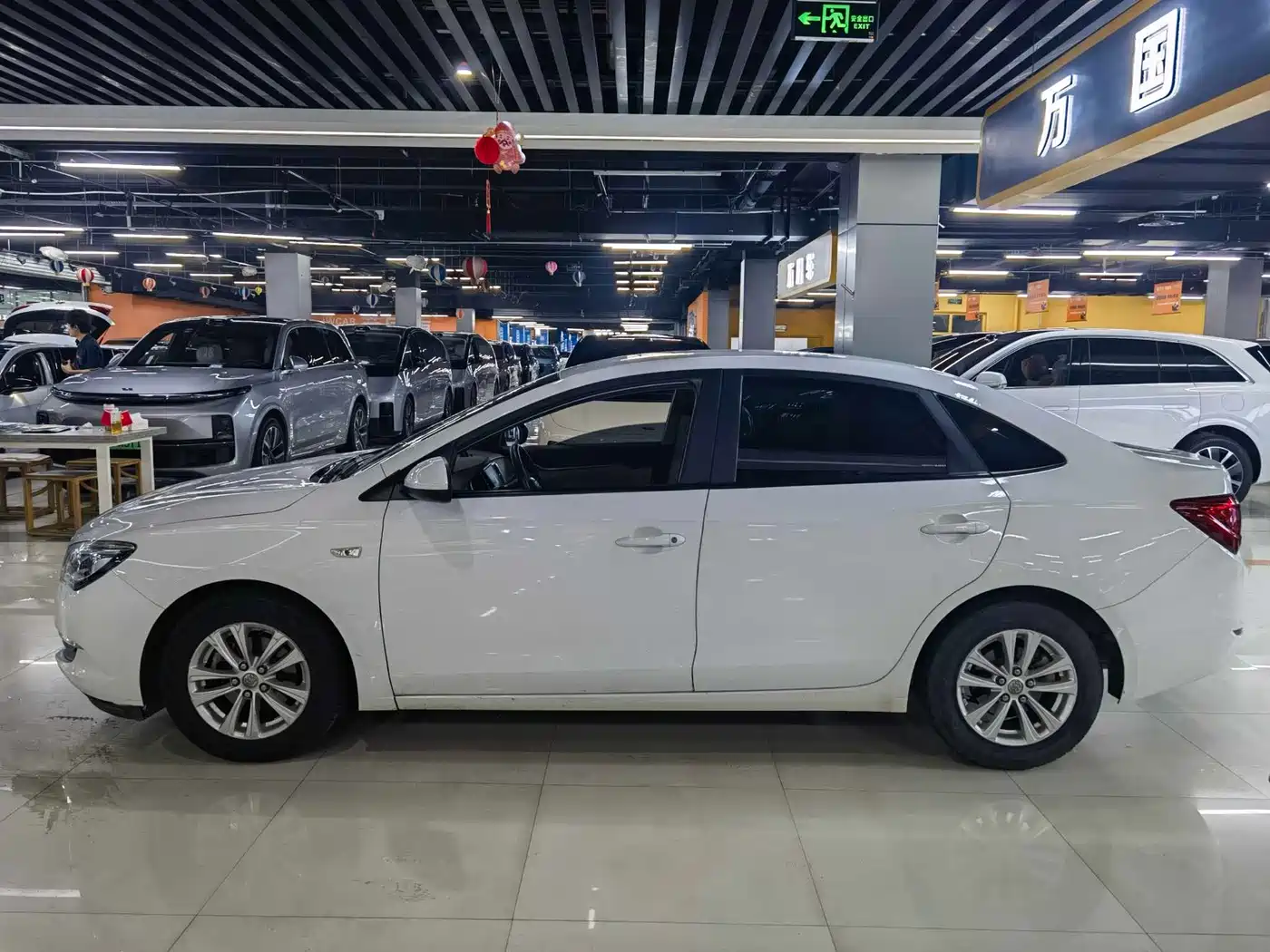 Buick Excelle 2016 15N Automatic Progressive фото 3