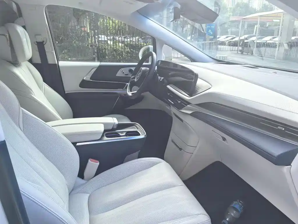 Buick Century 2023 2023 2.0T 6-Seat World Edition