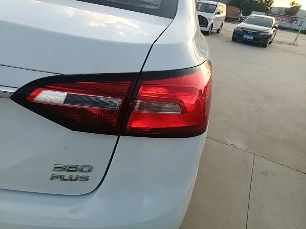 Roewe 360 2018 2018 PLUS 1.5L Automatic Exclusive Edition