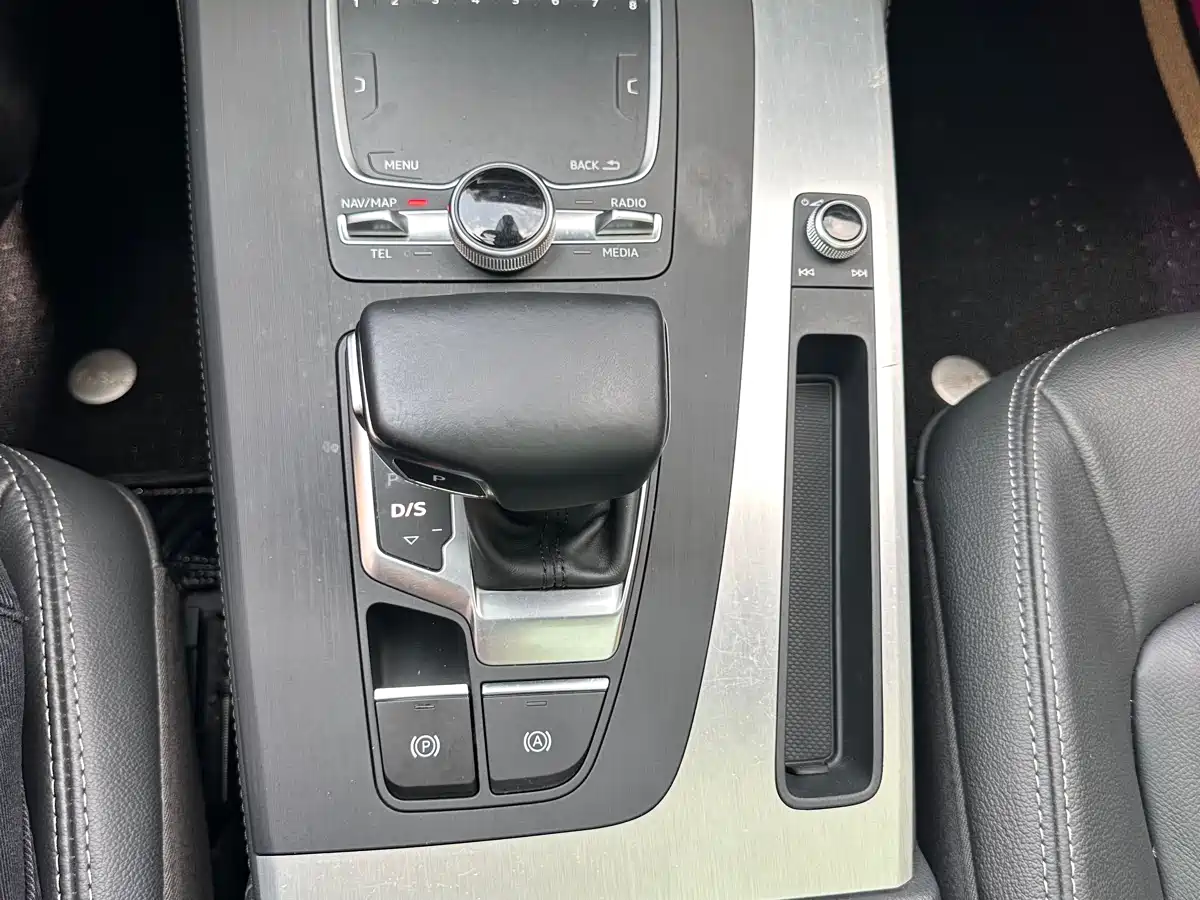 Audi Q5L 2020 40 TFSI Prestige Progressive фото 14
