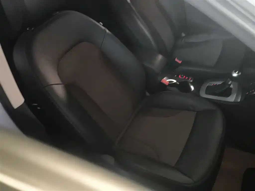 Audi Q3 2018 30th Anniversary Edition 30 TFSI Fashion фото 25