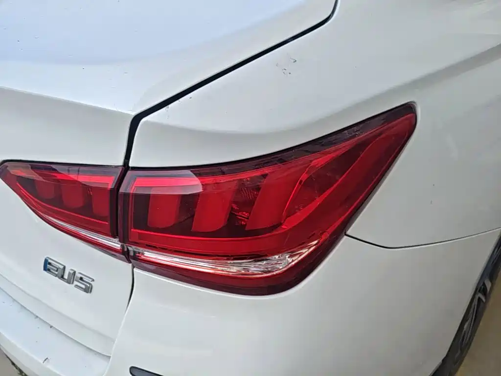 BAIC Beijing EU5 2021 2018 R500 Smart Wind Edition