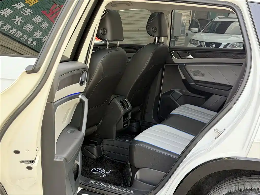 Volkswagen Tayron GTE Plug-in Hybrid 2023 280TSI Luxury Plus Advanced Edition фото 8
