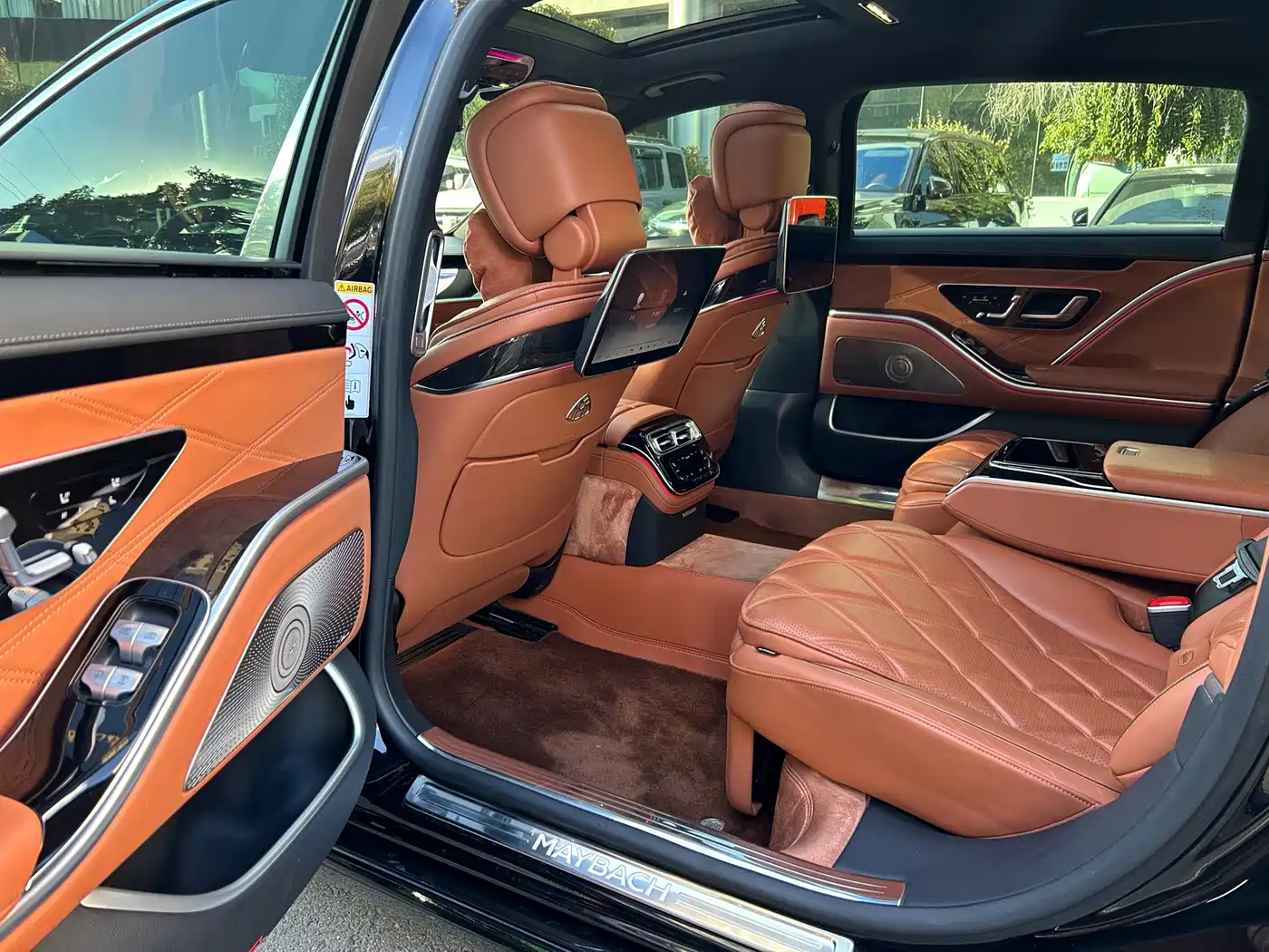 Фото 17 - Mercedes-Benz Maybach S-Class