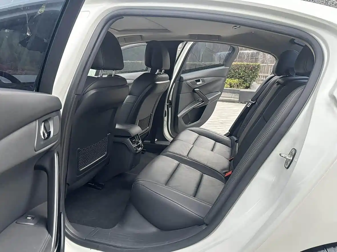 Peugeot 508 2013 2.0L 2nd Anniversary Auto Smart Edition фото 12