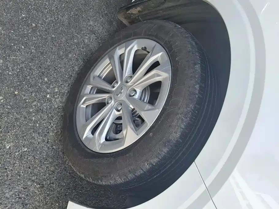 Wuling Motors Wuling Jiachen 2024 2022 1.5T CVT Smart Luxury