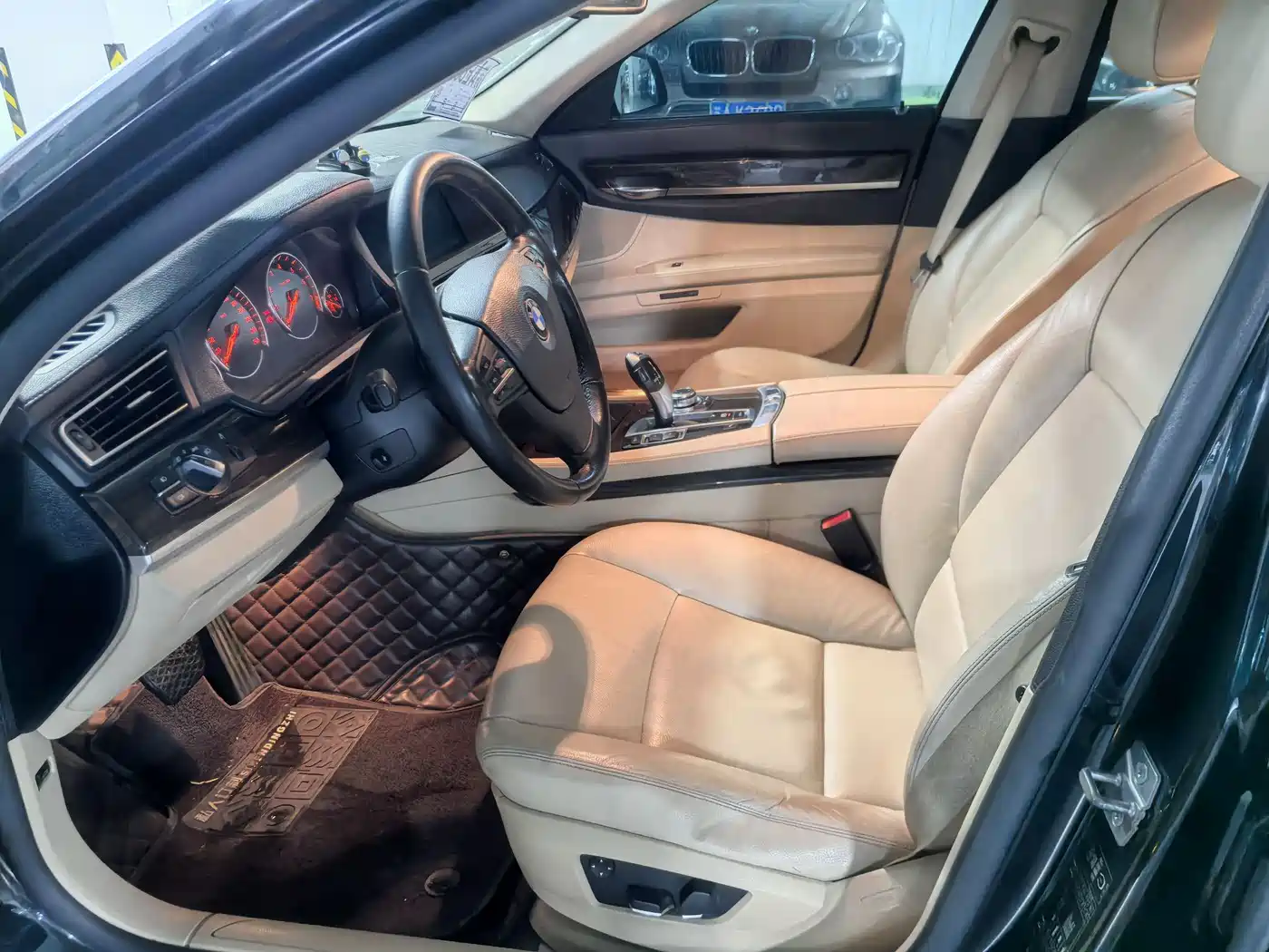 BMW 7 Series 2009 730Li Luxury фото 10