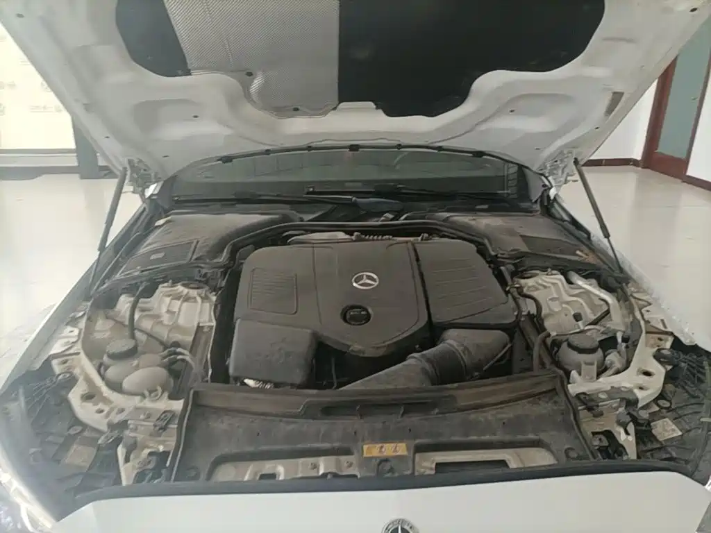 Фото 20 - Mercedes-Benz C-Class