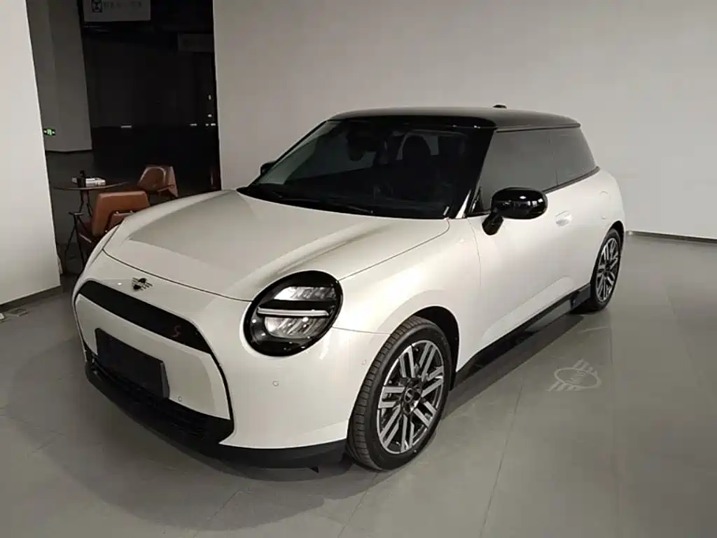 Фото 2 - MINI Electric MINI COOPER