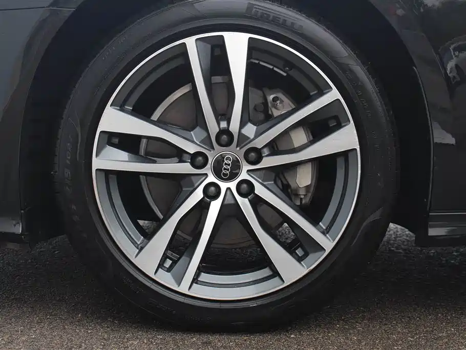 Audi A6L 2023 40 TFSI Luxury Dynamic фото 12