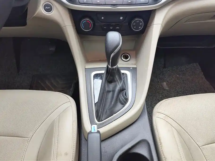 Buick Excelle 2021 Exemplar 1.5L Auto Elite фото 16