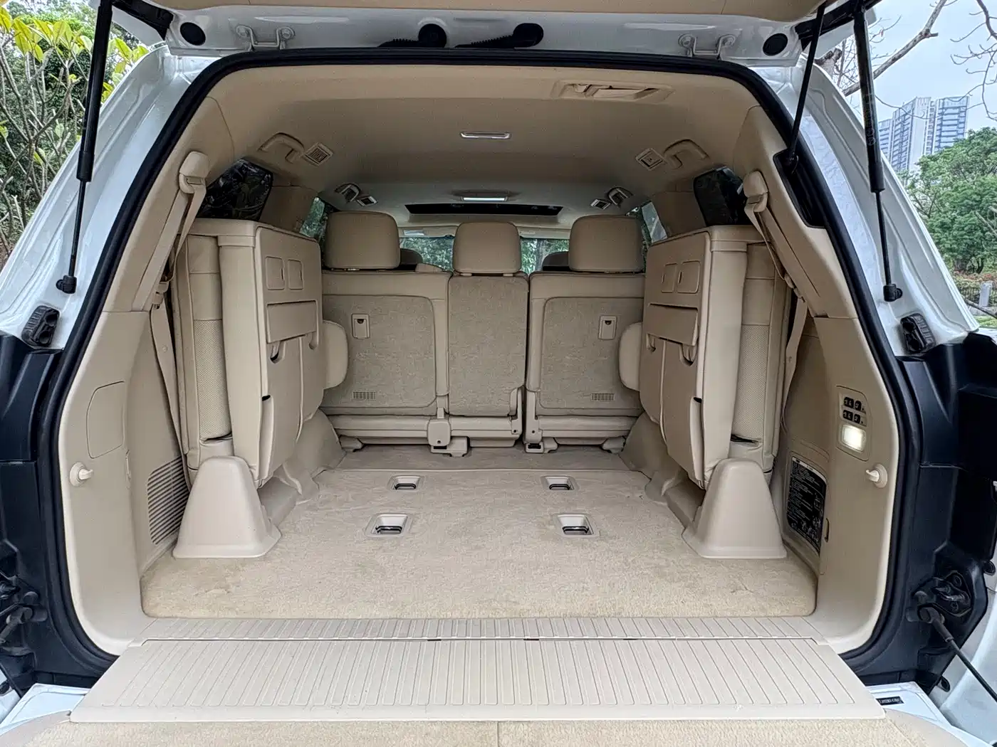 Lexus LX 2016 570 Luxury Premium Edition фото 27