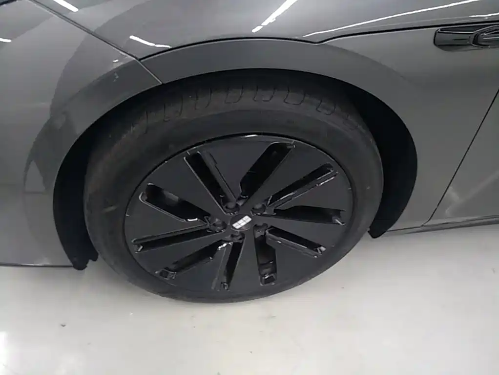Geely Galaxy Galaxy E8 2024 2024 665km RWD Starship Voyager Edition