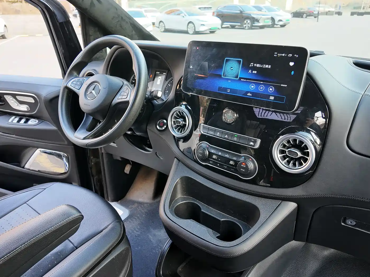Mercedes-Benz Vito 2018 2.0T Elite Edition 7-seater China VI фото 5