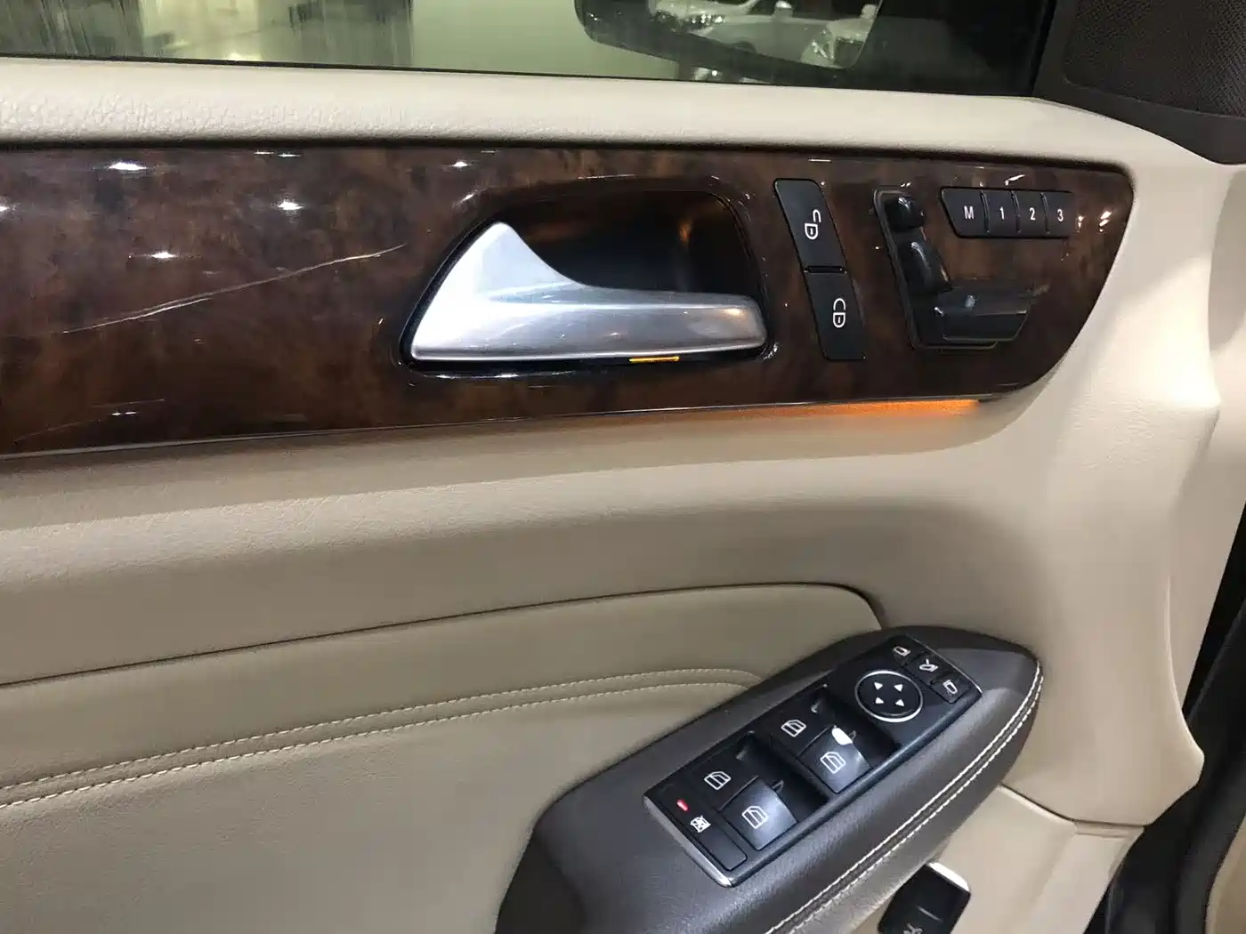 Mercedes-Benz M-Class 2014 ML 400 4MATIC Luxury фото 10
