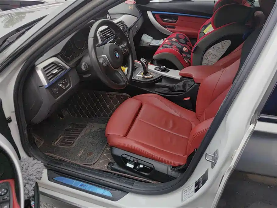 BMW 3 Series 2019 320i M Sport Package фото 9