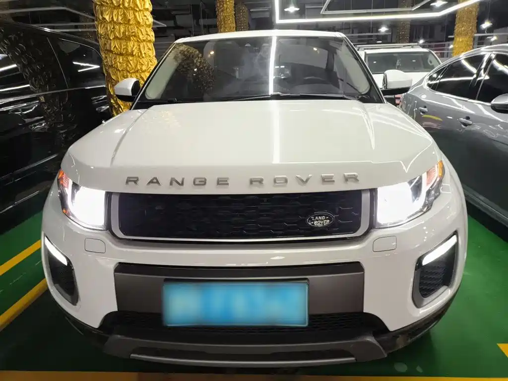 Land Rover Range Rover Evoque 2017 2.0T SE Smart Shine Edition фото 3