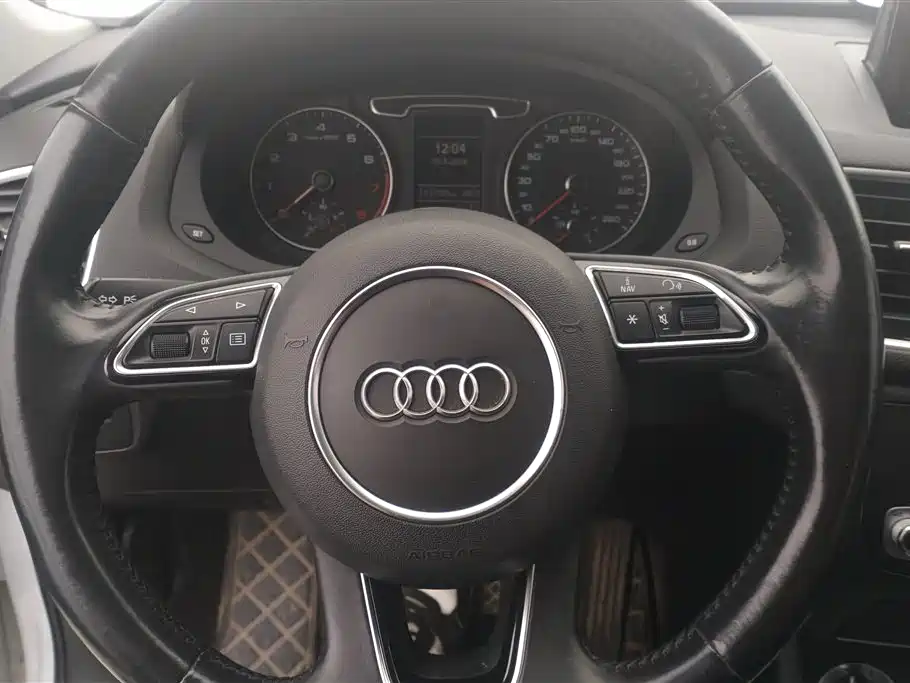Audi Q3 2015 35 TFSI Millionth Anniversary Comfort фото 15