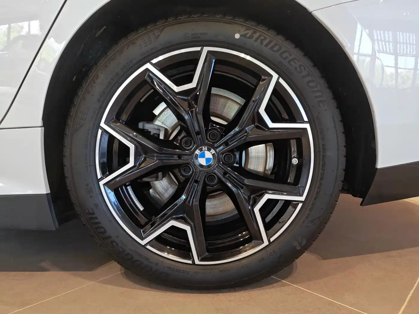 BMW i3 2025 2025 eDrive 40 L Shadow Night Package