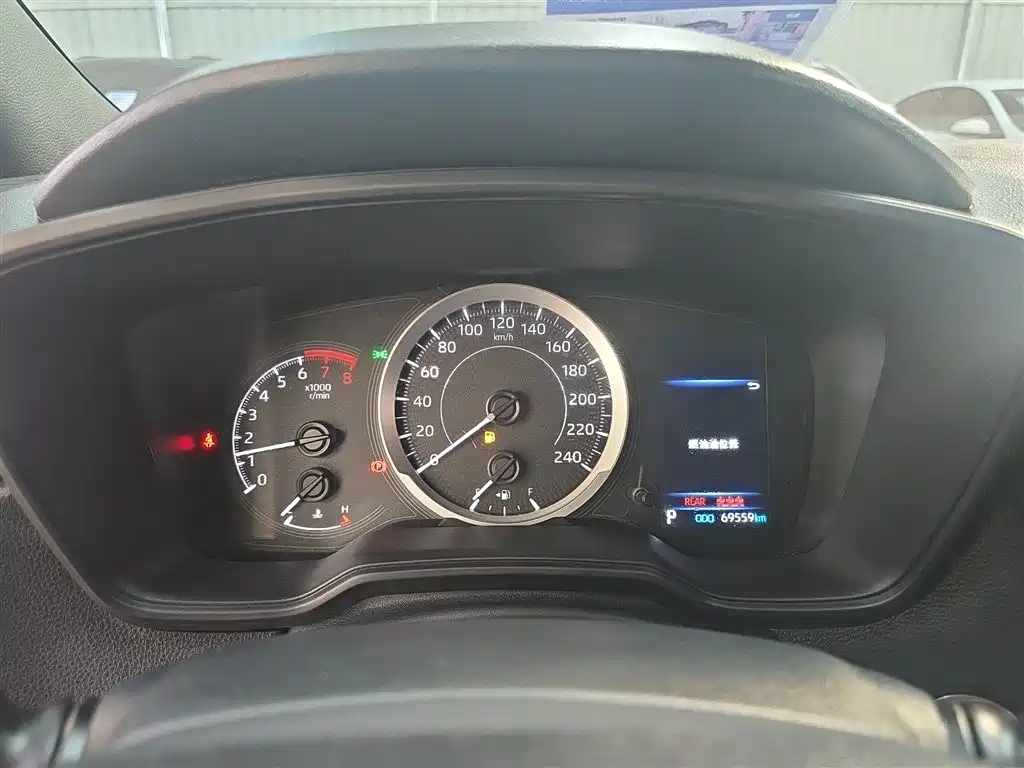 Toyota Levin 2022 185T CVT Luxury Edition фото 12