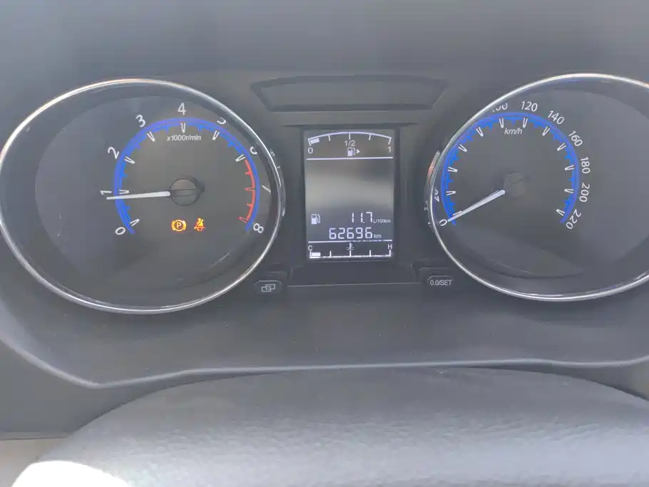 Dongfeng Fengxing Fengxing S500 2018 2017 1.5L Manual Luxury