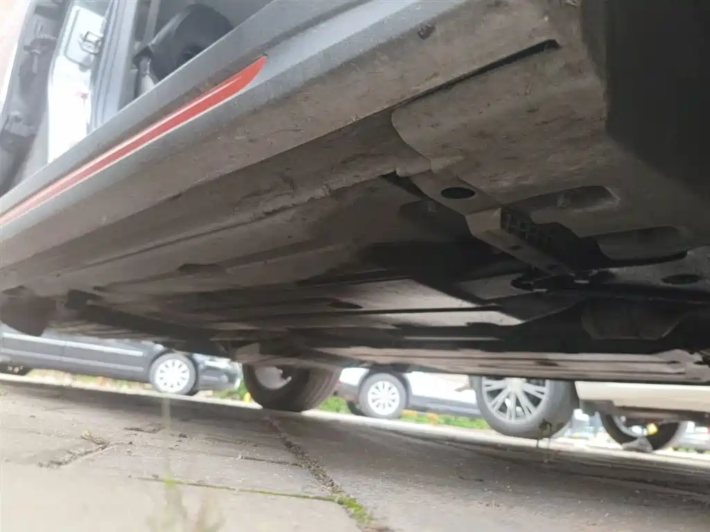 Lynk & Co 02 2018 Model 1.5T DCT 2WD Yao Pro Edition China V фото 16
