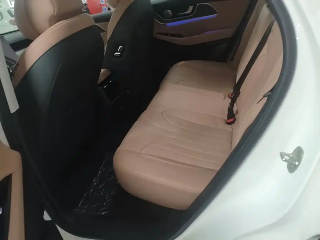 Chery Tiggo 8L 2026 2025 Model Year 2.0T 2WD Rainbow Edition 5-Seater