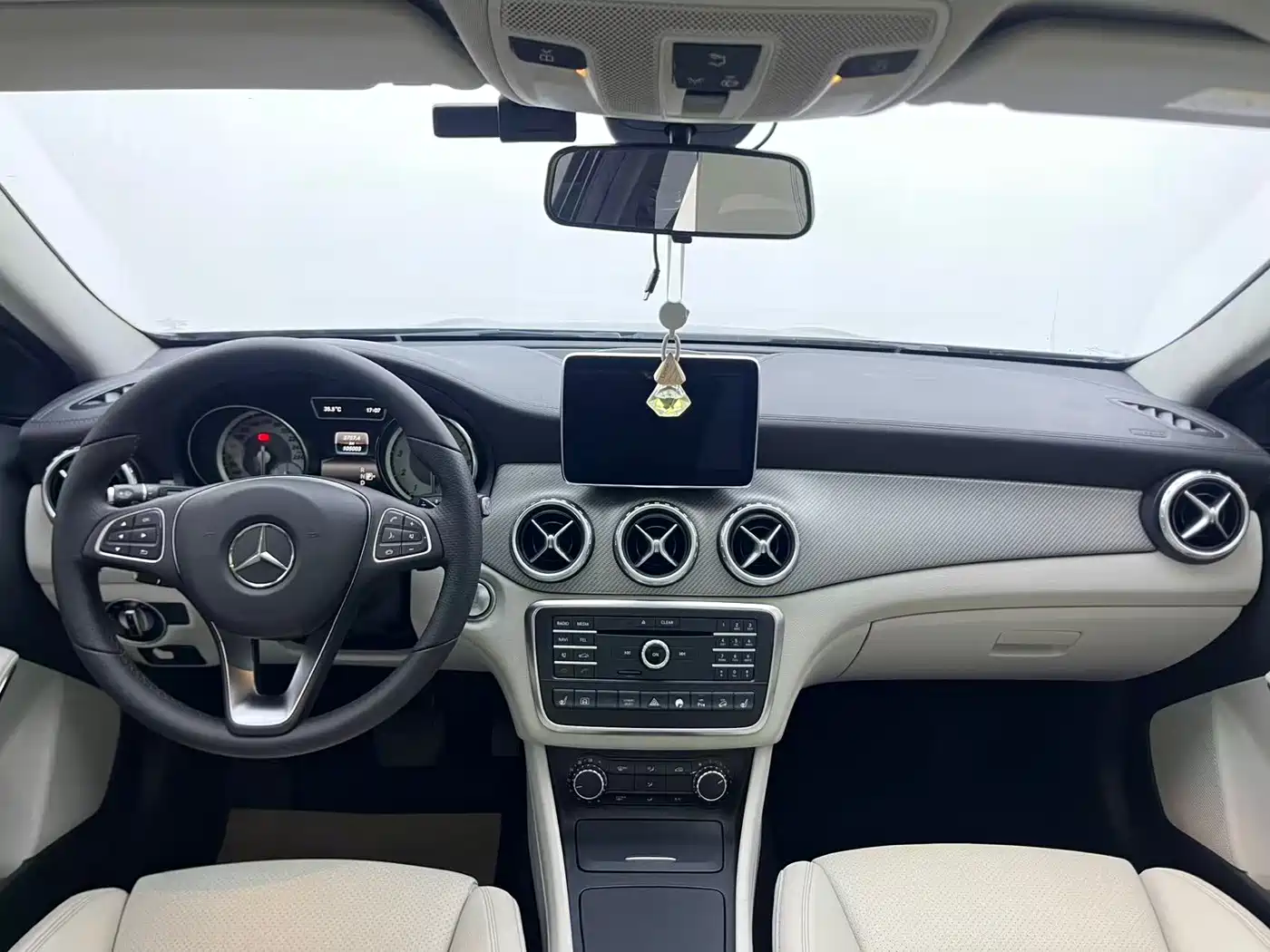 Mercedes-Benz GLA 2016 GLA 220 4MATIC Fashion фото 4