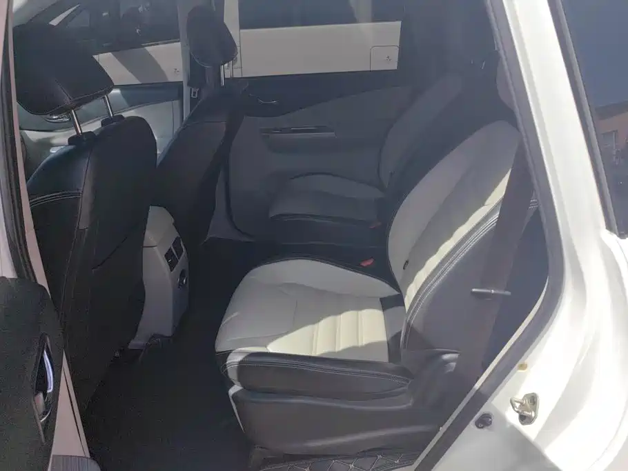 Dongfeng Fengxing Fengxing S500 2018 2017 1.5L Manual Luxury