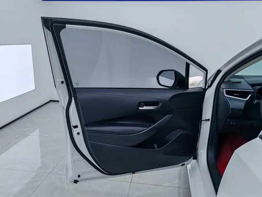 Toyota Corolla 2021 1.2T S-CVT Elite PLUS Edition фото 7