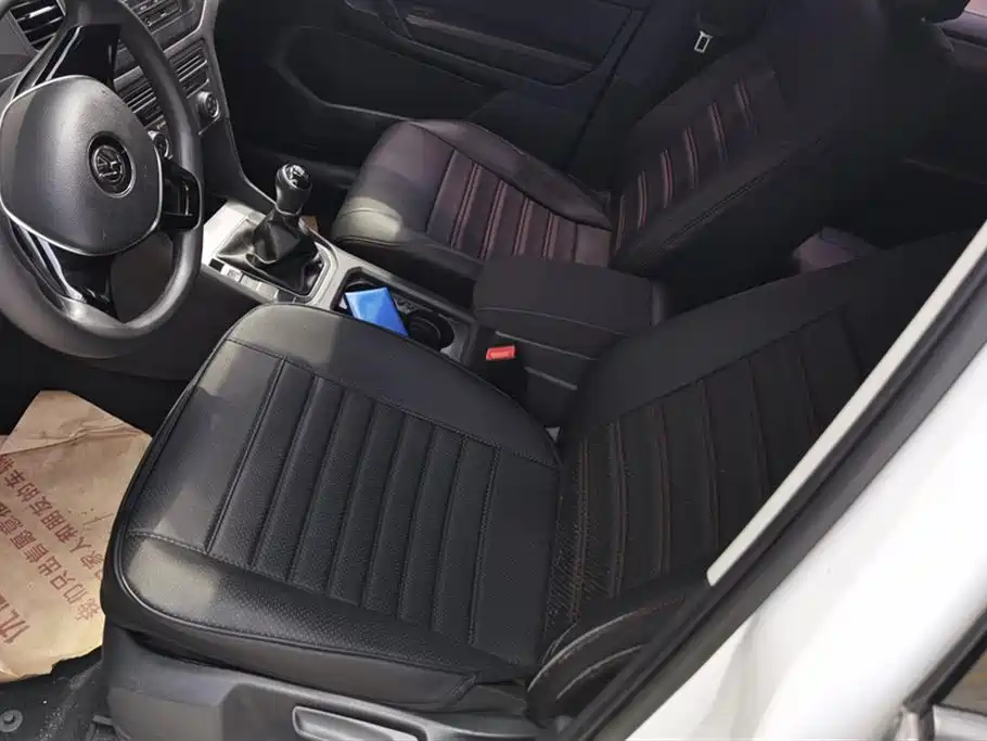 Volkswagen Golf Sportsvan 2016 1.6L Manual Comfort фото 9