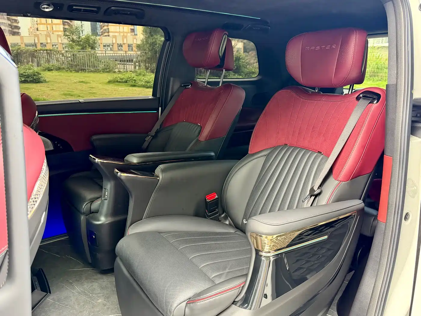GAC Trumpchi Trumpchi M8 2023 Model Master Series Hybrid Royal Edition фото 9