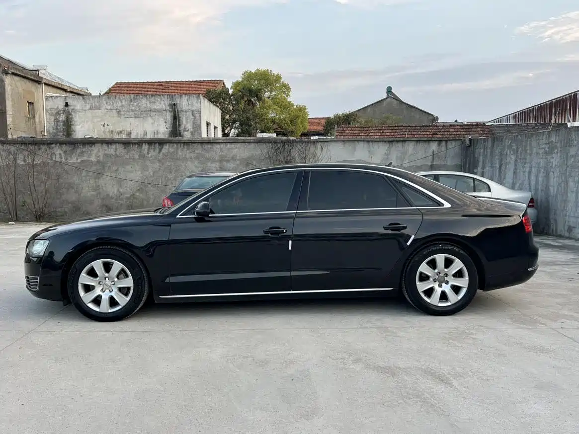 Audi A8 2013 A8L 45 TFSI quattro Comfort фото 13