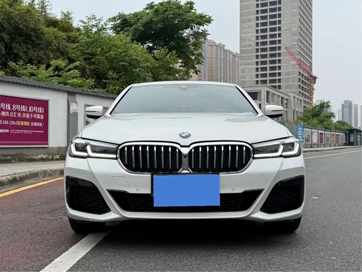 BMW 5 Series 2023 530Li Premium M Sport Package фото 2
