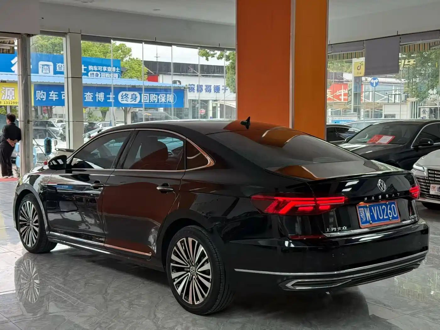 Фото 7 - Volkswagen Passat