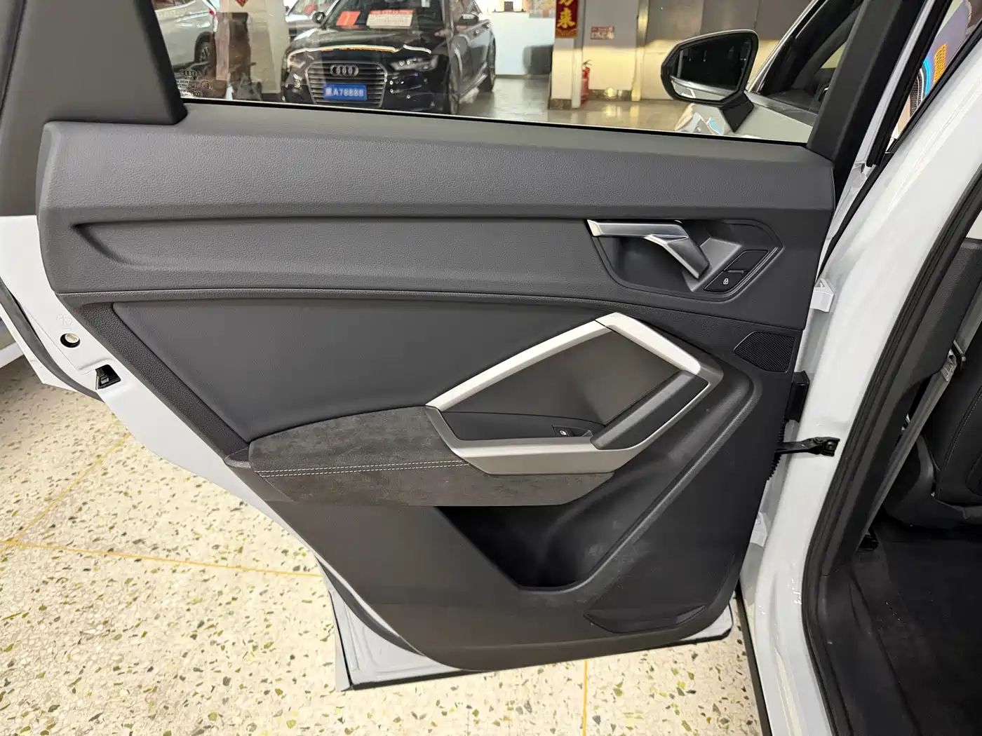 Audi Q3 2022 35 TFSI Fashion Dynamic фото 13