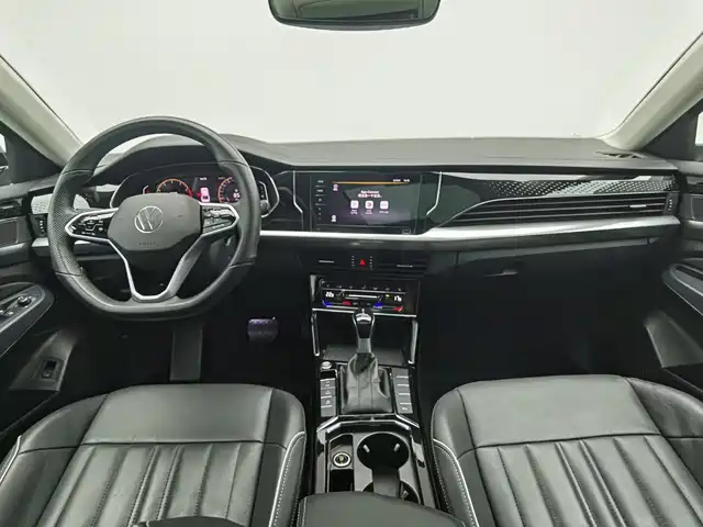 Volkswagen Passat 2023 Facelift 330TSI Starlight Elite Edition — фото 5