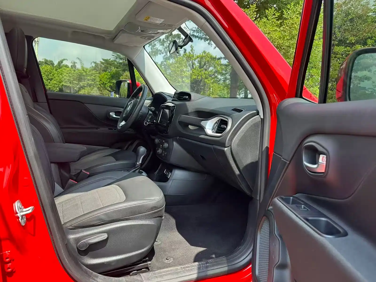 Фото 6 - Jeep Renegade