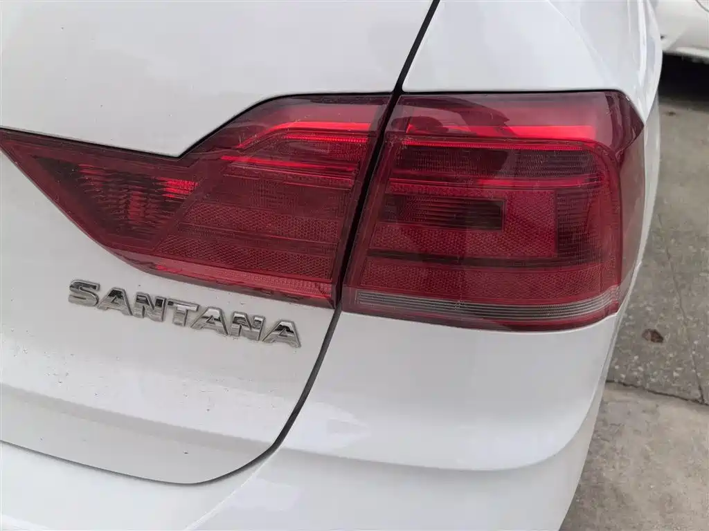 Volkswagen Santana 2018 1.5L Manual Trend Edition фото 8