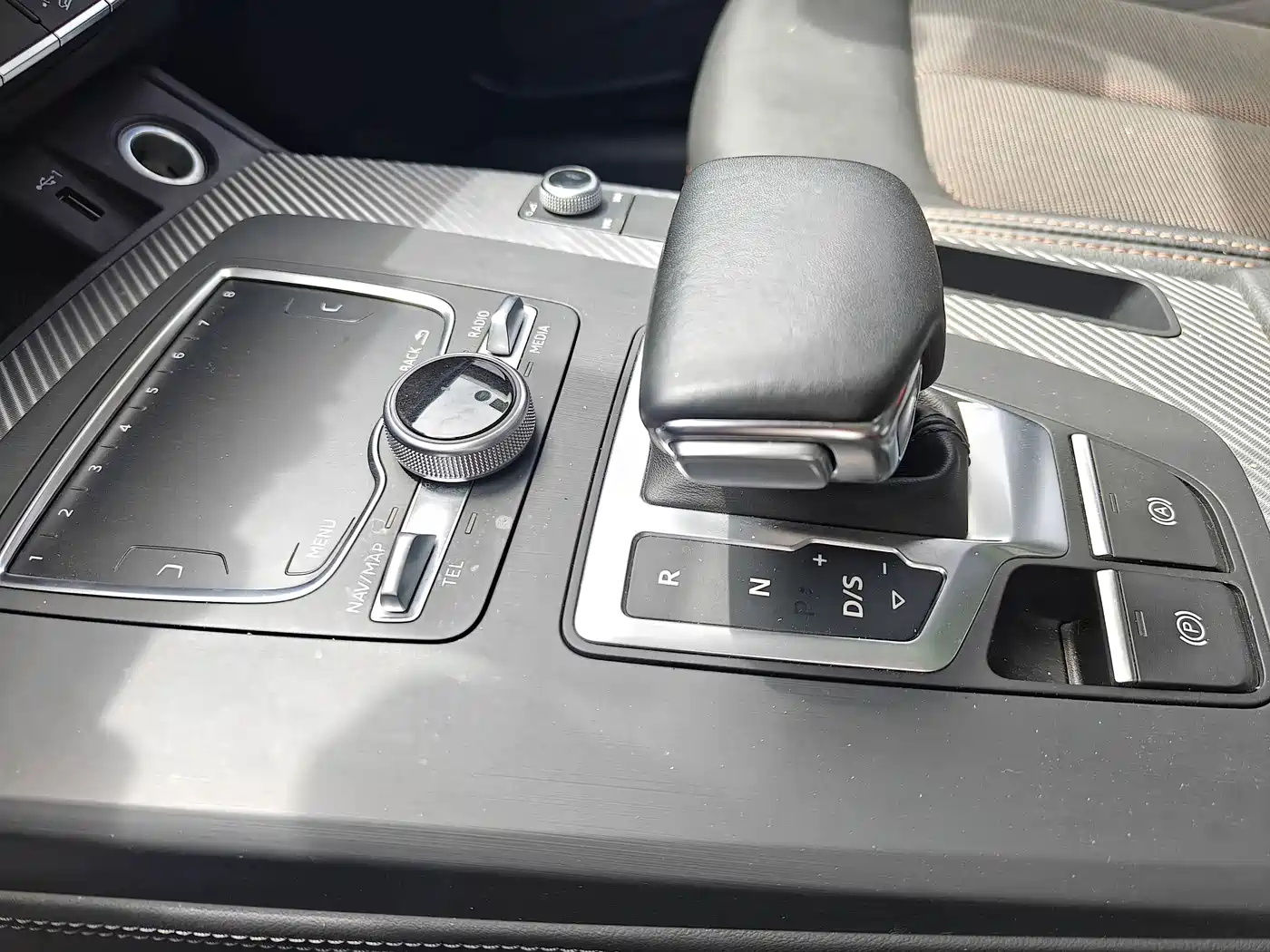 Audi Q5L 2018 45 TFSI Exclusive Fashion China VI фото 13