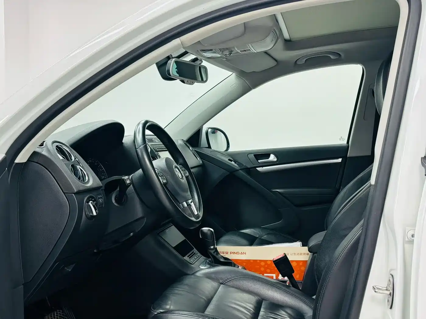 Volkswagen Tiguan 2015 2.0TSI Comfort Edition фото 4