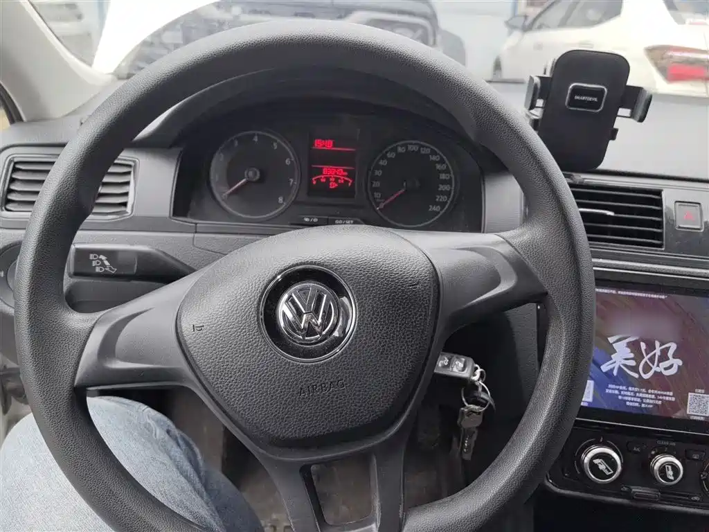 Volkswagen Santana 2018 1.5L Manual Trend Edition фото 11