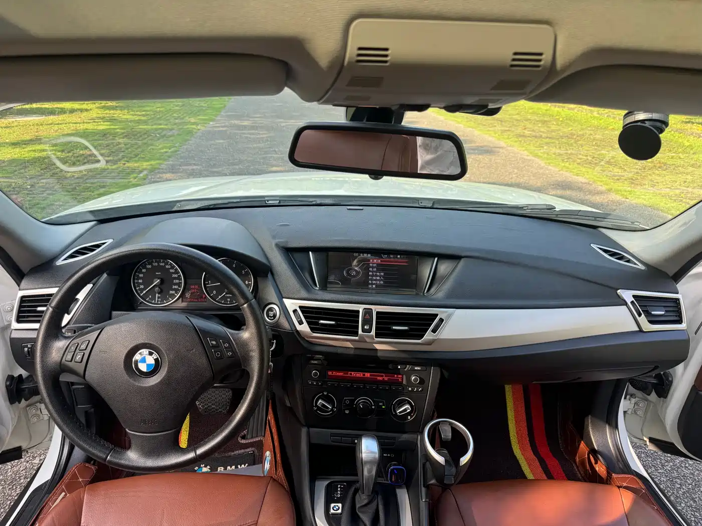 BMW X1 2013 sDrive18i Fashion фото 13