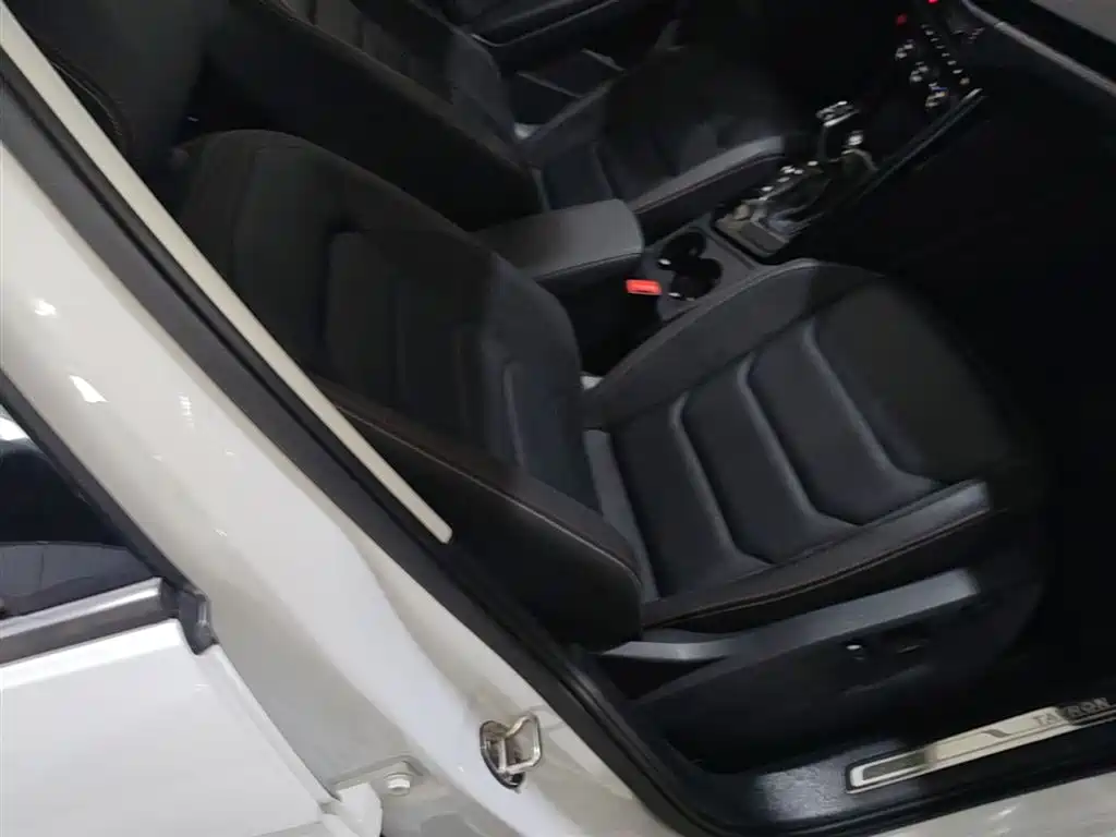 Volkswagen Tayron 2019 330TSI 2WD Luxury China V фото 25