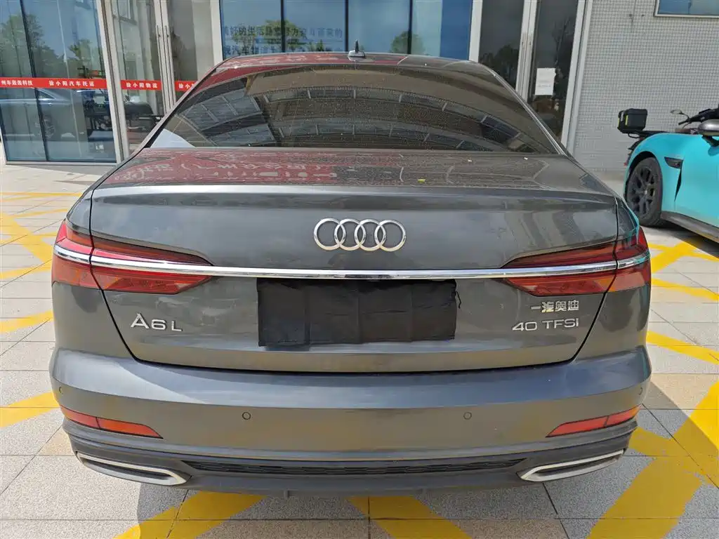 Фото 6 - Audi A6L