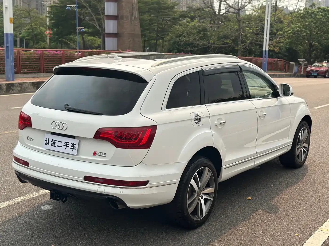 Audi Q7 2012 3.0 TDI Leading Edition фото 6